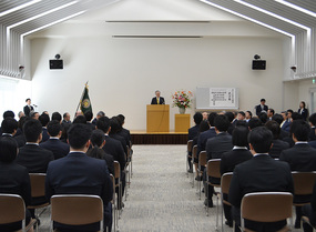 入社式の様子